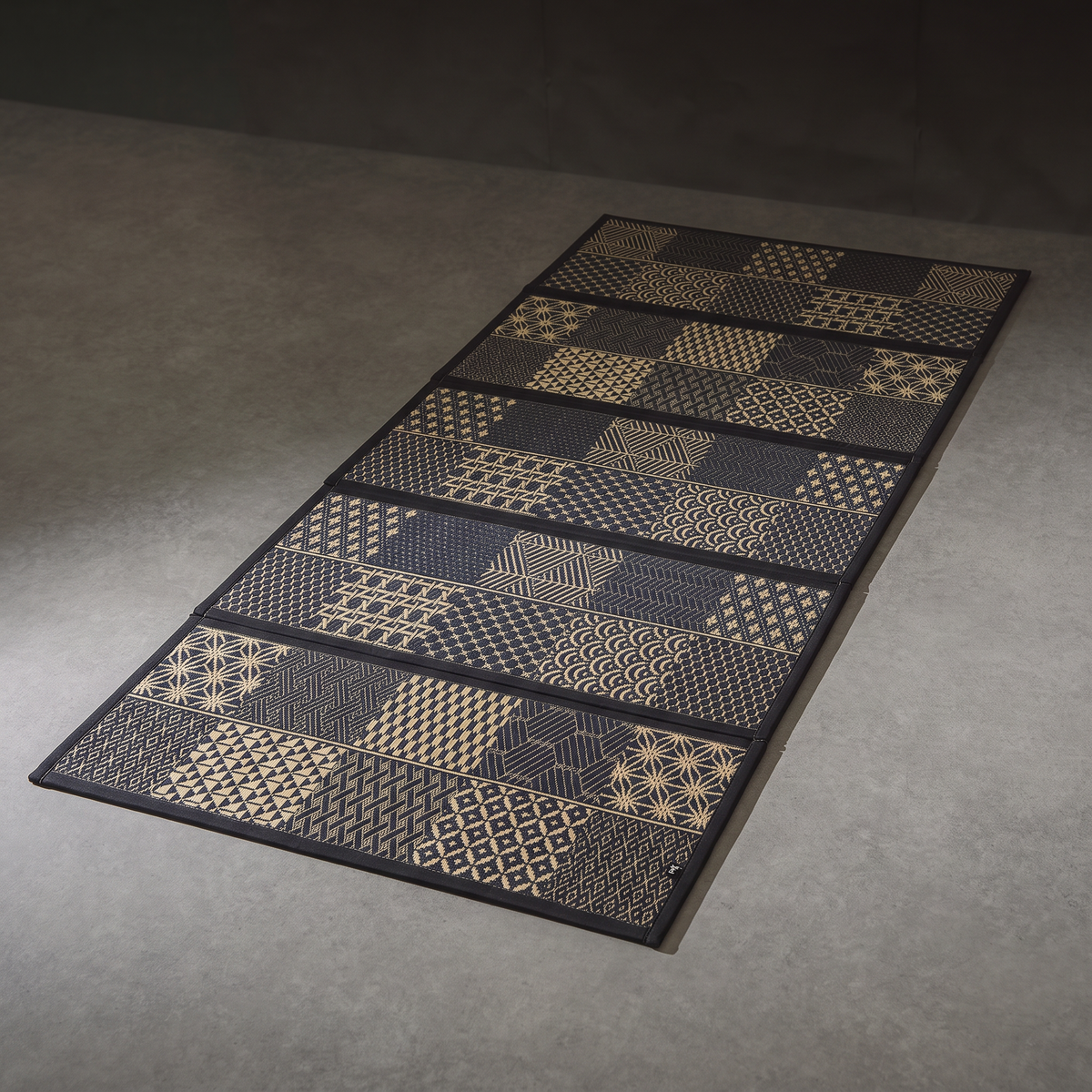 Foldable Tatami Floor Mat - Edokomon, Five-Panel, Black