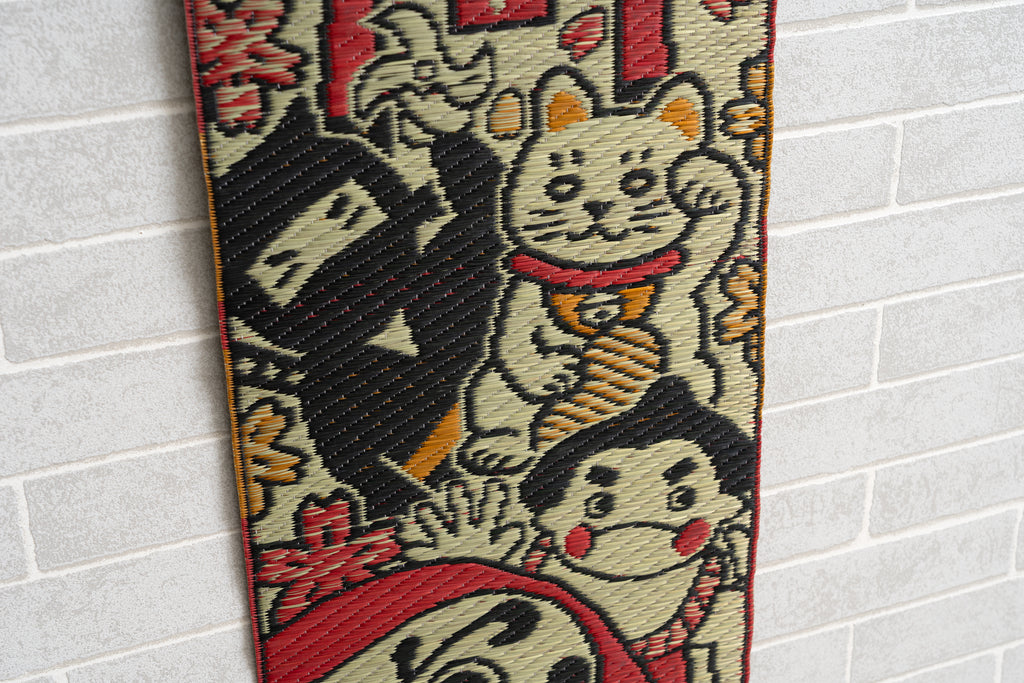 Japanese Igusa Tatami Wall Hanging "Fukumaneki" auspicious Tapestry