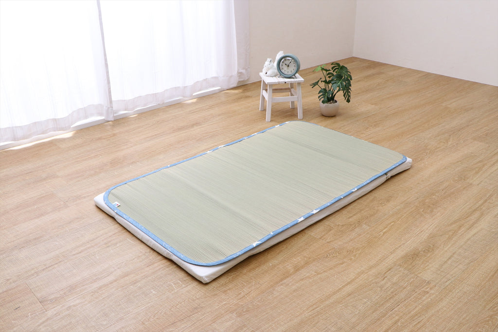 Japanese Igusa Tatami Baby Nap Mat "Twinkle" Natural Cooling & Antibacterial