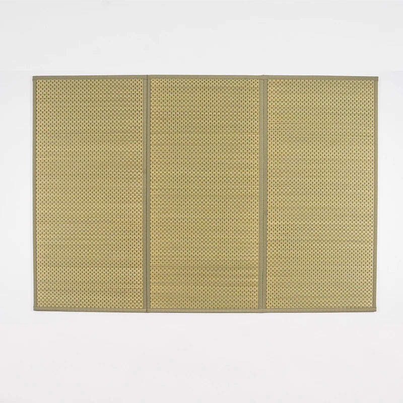 Foldable Tatami Floor Mat – Flare, Three-Panel, Green