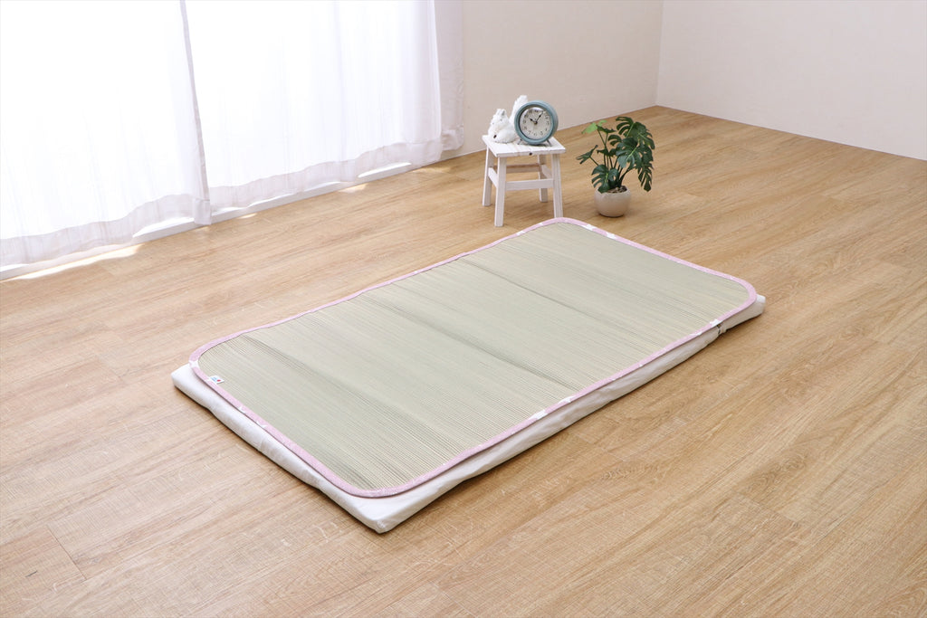Japanese Igusa Tatami Baby Nap Mat "Twinkle" Natural Cooling & Antibacterial