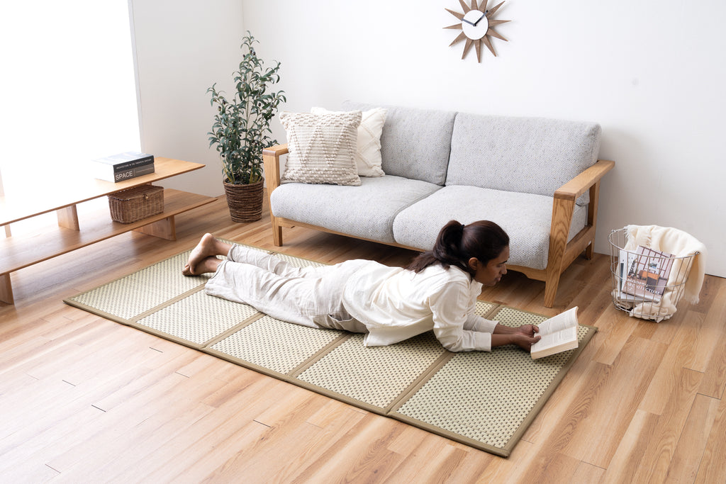 Japanese Igusa Five-Panel Tatami Mat "Flare" – Lightweight Compact Storage
