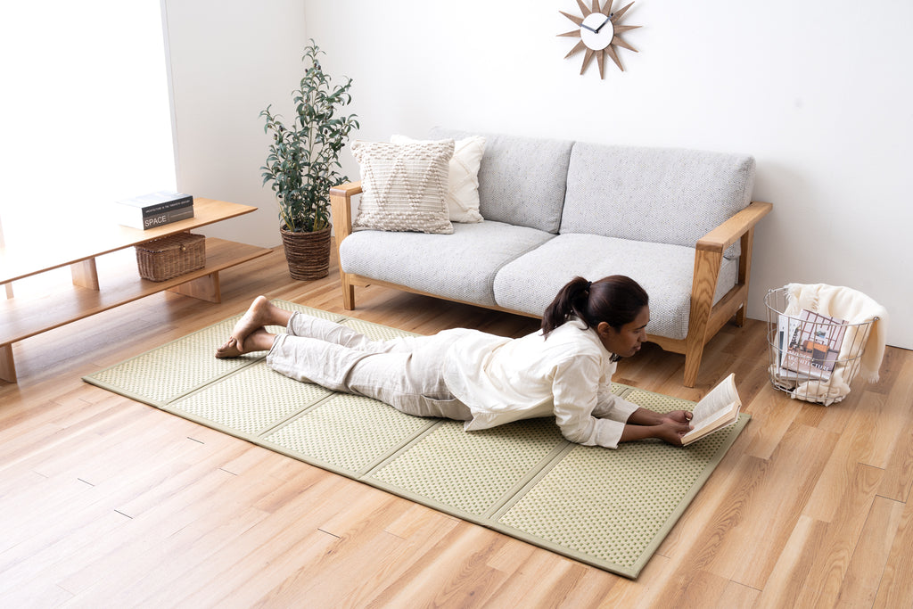 Japanese Igusa Five-Panel Tatami Mat "Flare" – Lightweight Compact Storage