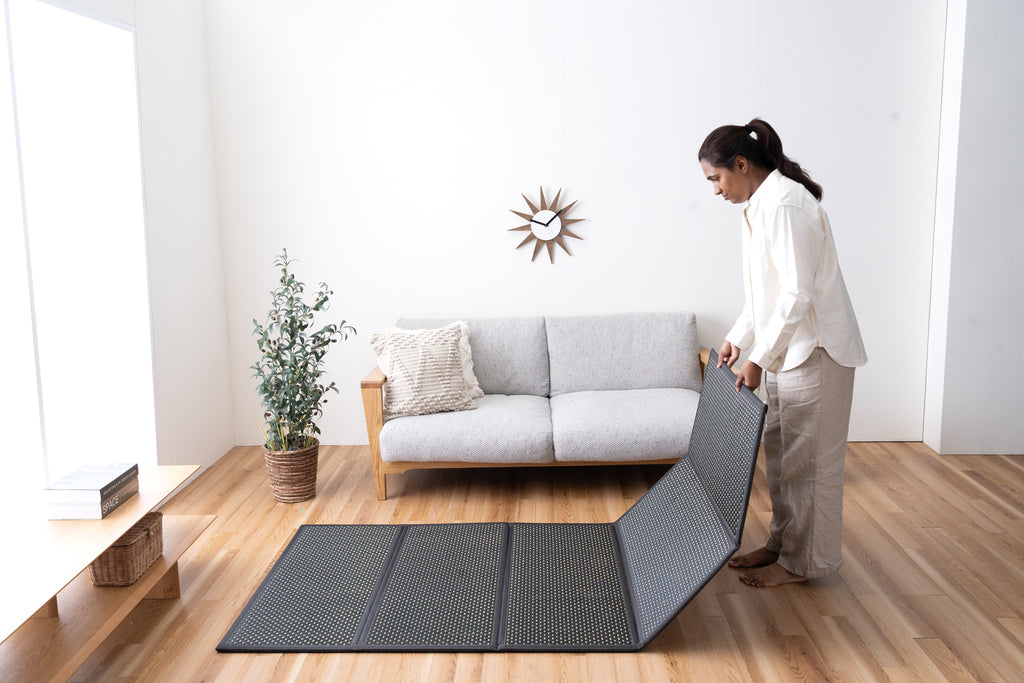 Japanese Igusa Five-Panel Tatami Mat "Flare" – Lightweight Compact Storage