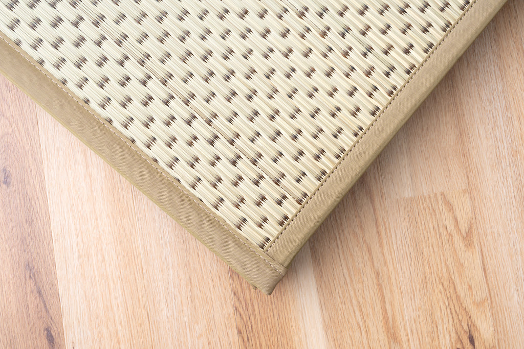 Japanese Igusa Five-Panel Tatami Mat "Flare" – Lightweight Compact Storage