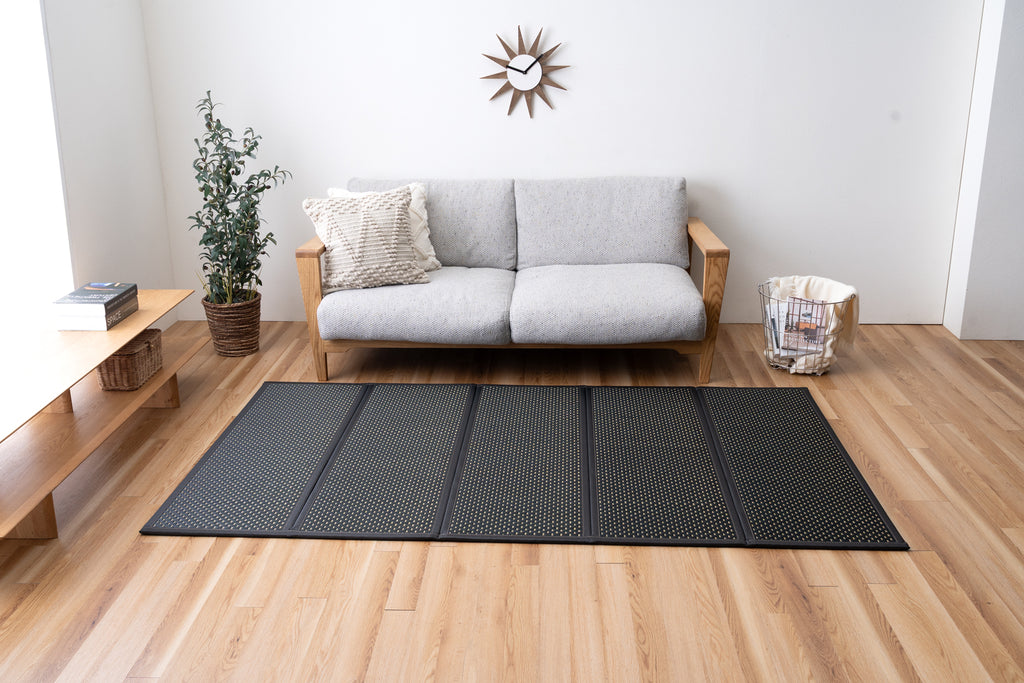 Japanese Igusa Five-Panel Tatami Mat "Flare" – Lightweight Compact Storage