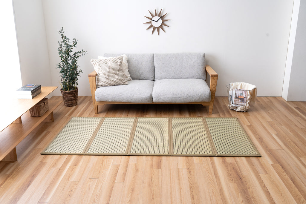 Japanese Igusa Five-Panel Tatami Mat "Flare" – Lightweight Compact Storage