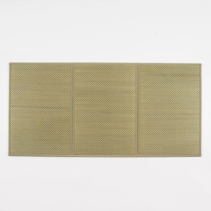 Foldable Tatami Floor Mat – Flare, Three-Panel, Green