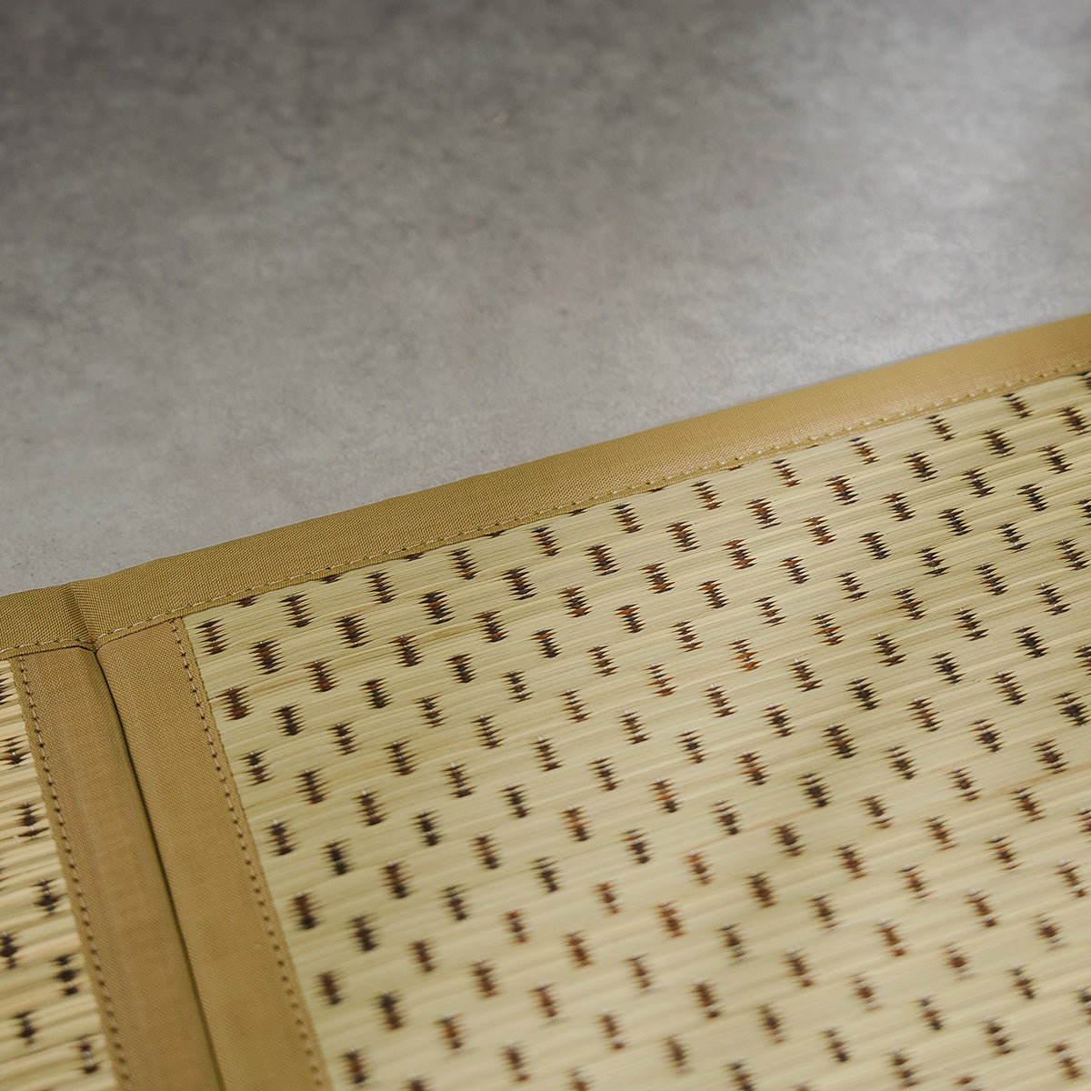 Foldable Tatami Floor Mat – Flare, Five-Panel, Beige