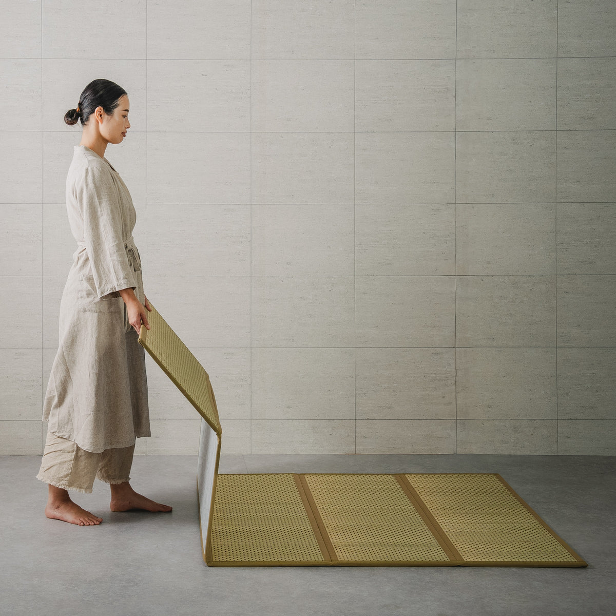 Foldable Tatami Floor Mat – Flare, Five-Panel, Beige